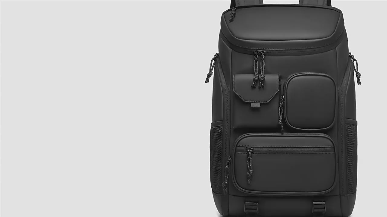 Load video: Waterproof tennis/travel bag